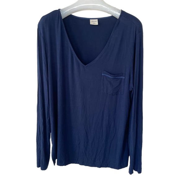 Soma Tops - Soma Size XL SOFT V Neck Navy Top